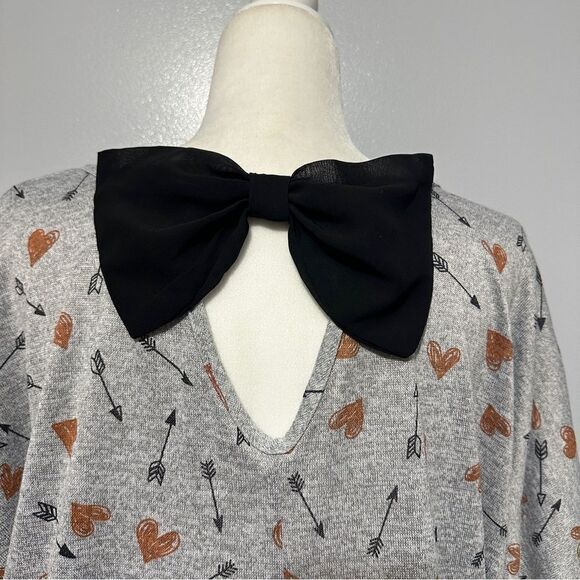 Tempted LA Size 3X Gray Hearts Polyester Blend Sweater Bow Detail - Picture 5 of 7